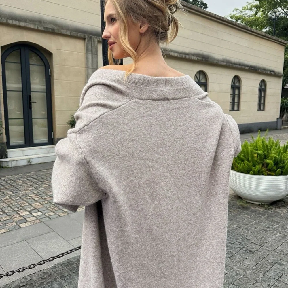 Commense Beige Knit Cardigan Set - Picture 3 of 9